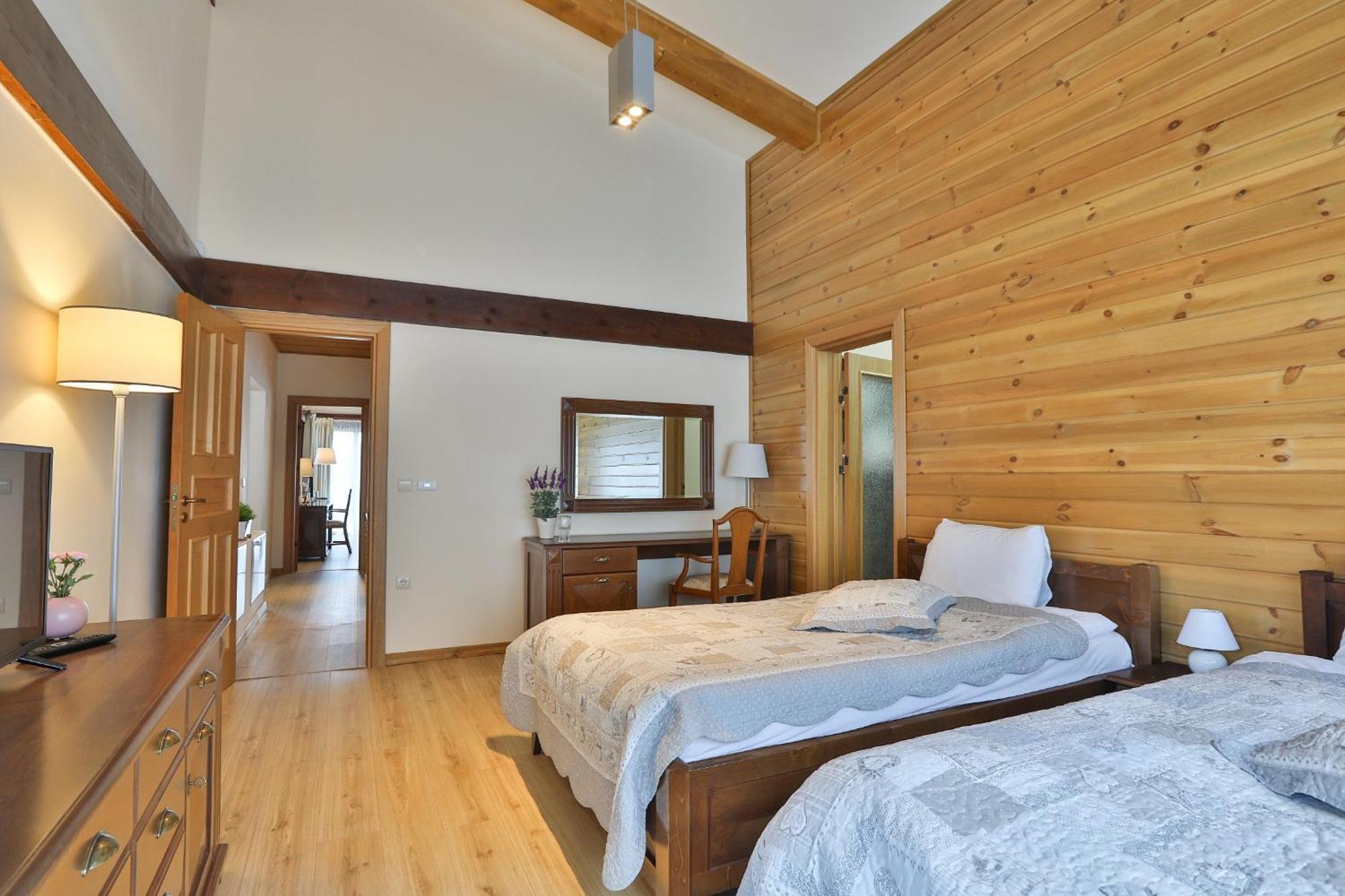 Luxury Chalets Pirin Golf & Country Club Bansko Bilik gambar