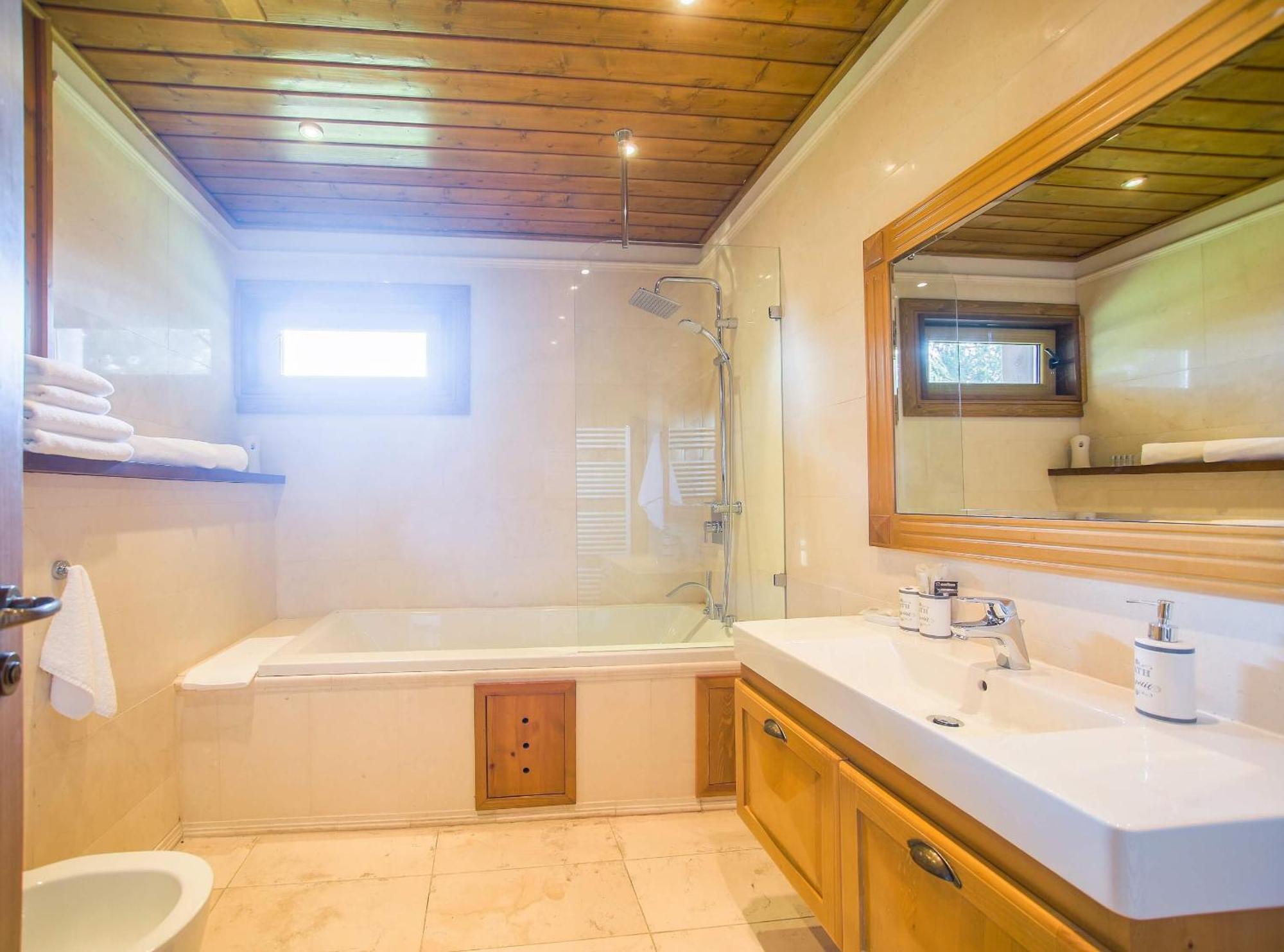 Luxury Chalets Pirin Golf & Country Club Bansko Bilik gambar